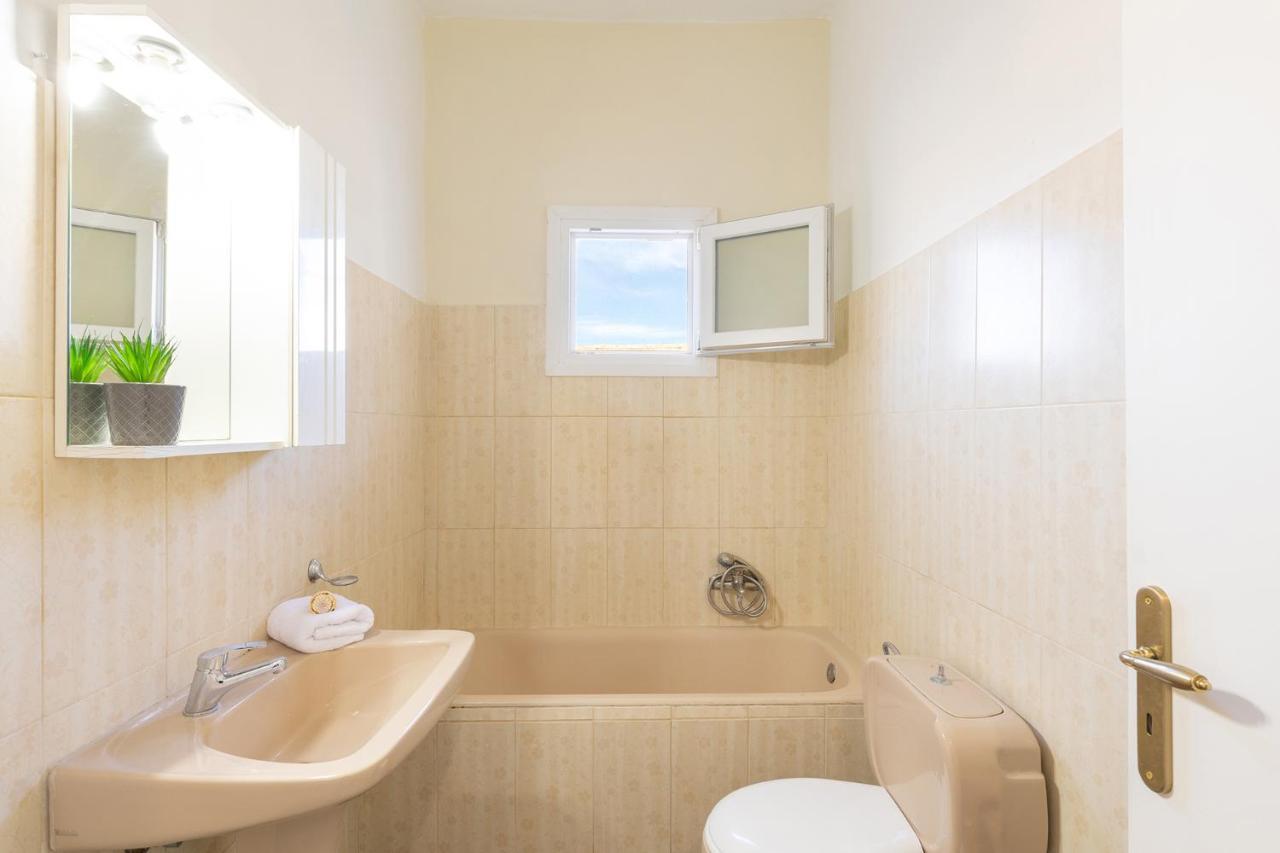 Aloe Seaview By Konnect, 500m From * דאסיה
